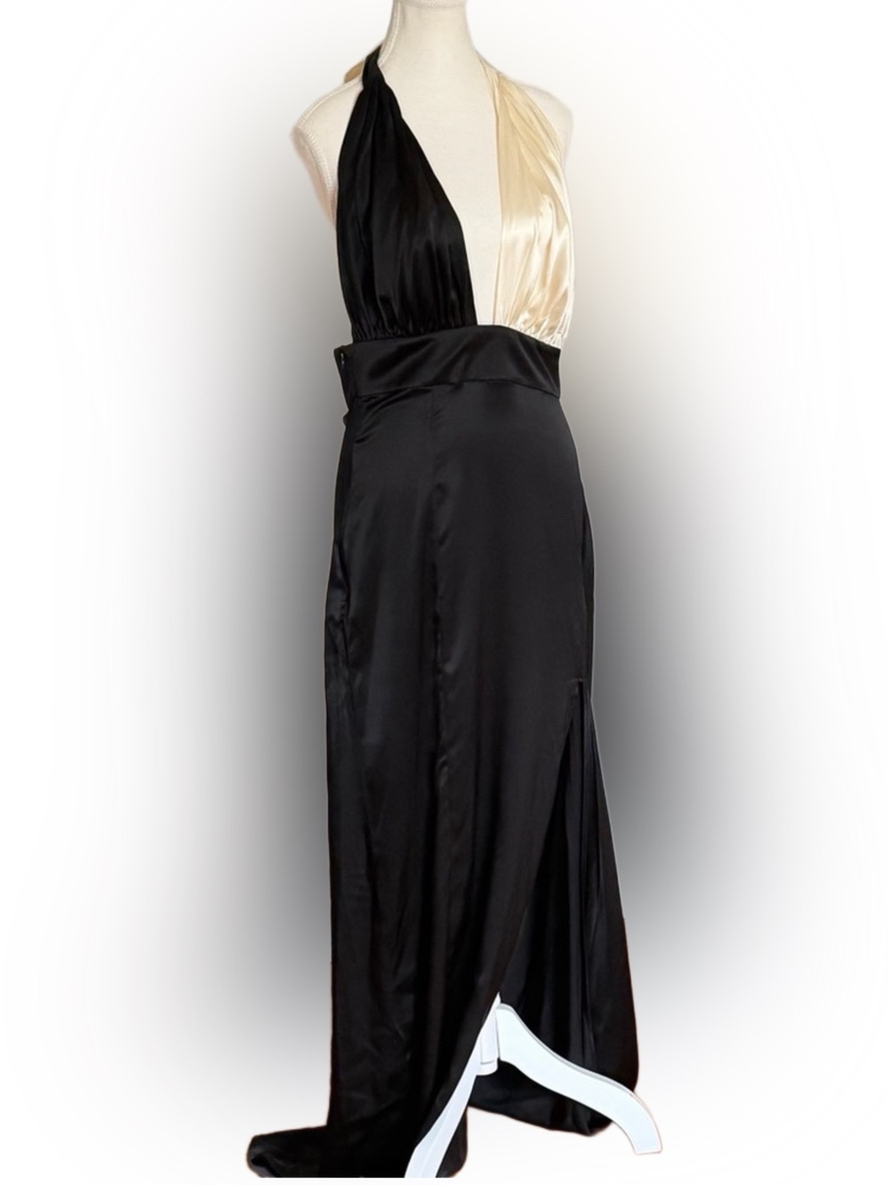 NWT %100 Mulberry Silk Backless Halter Dress - Silk Maison Piano Dress